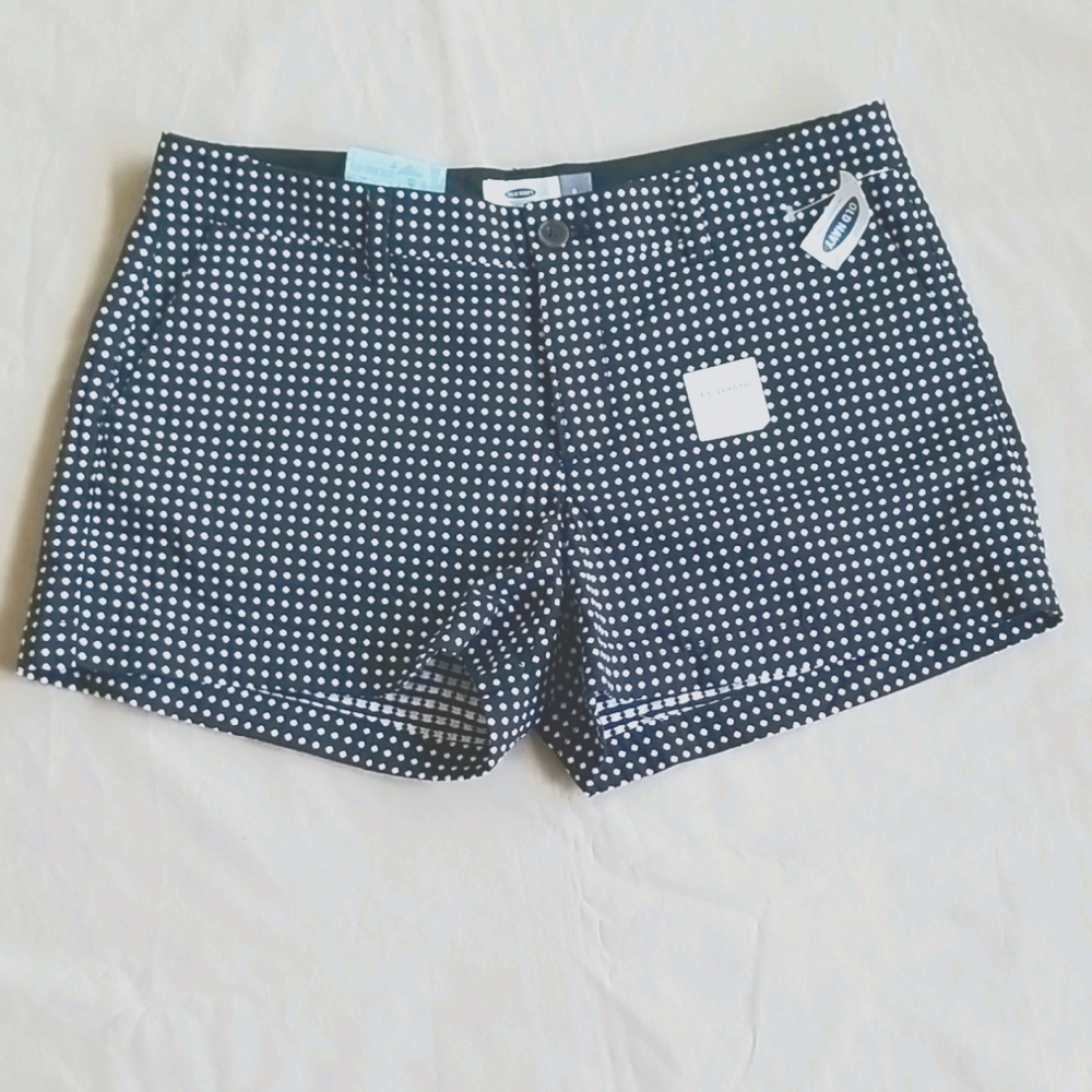 Old Navy Womens Shorts 8 NWT